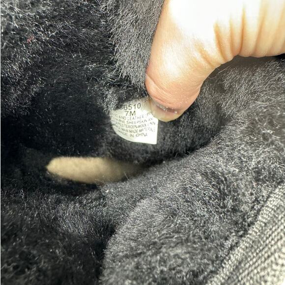 Minnetonka Black Suede‎ and Fabric Shearling Boots 7 - Picture 6 of 7